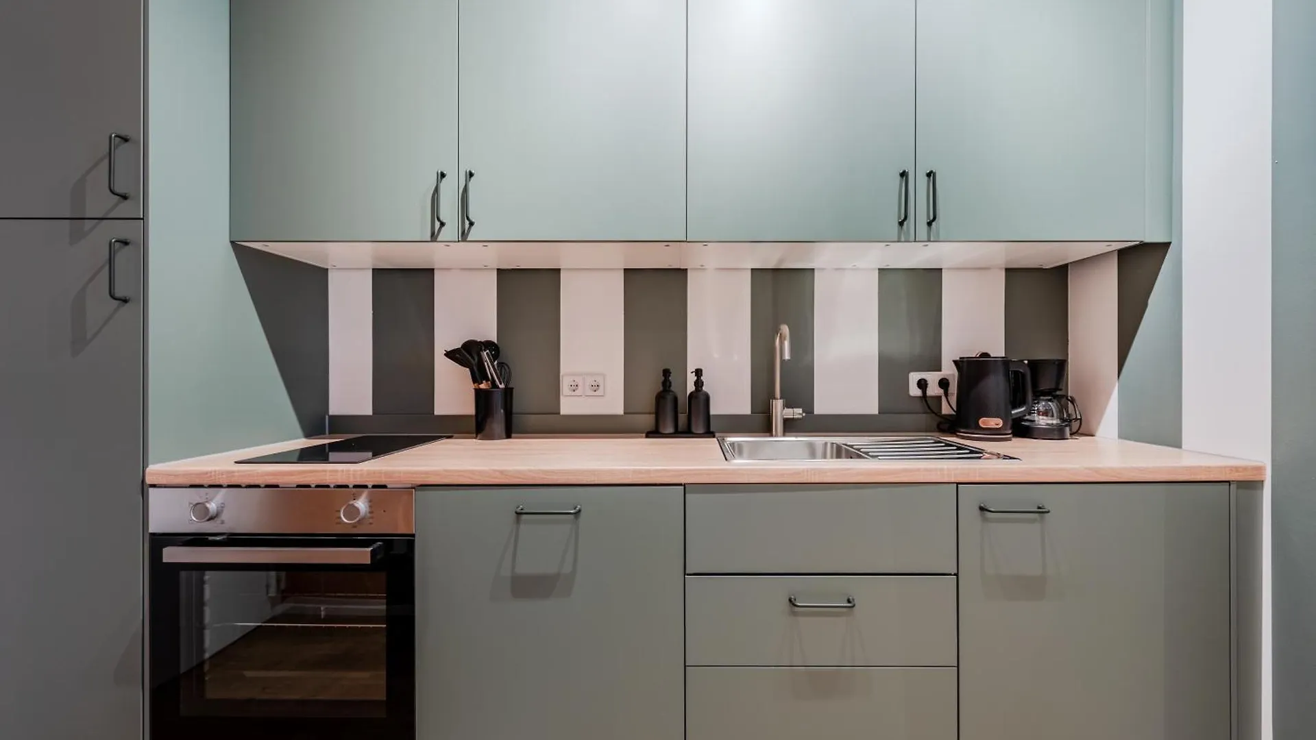 Lägenhet Vibrant Micro-Apartment - Cozy, Central & Self Checkin Berlin